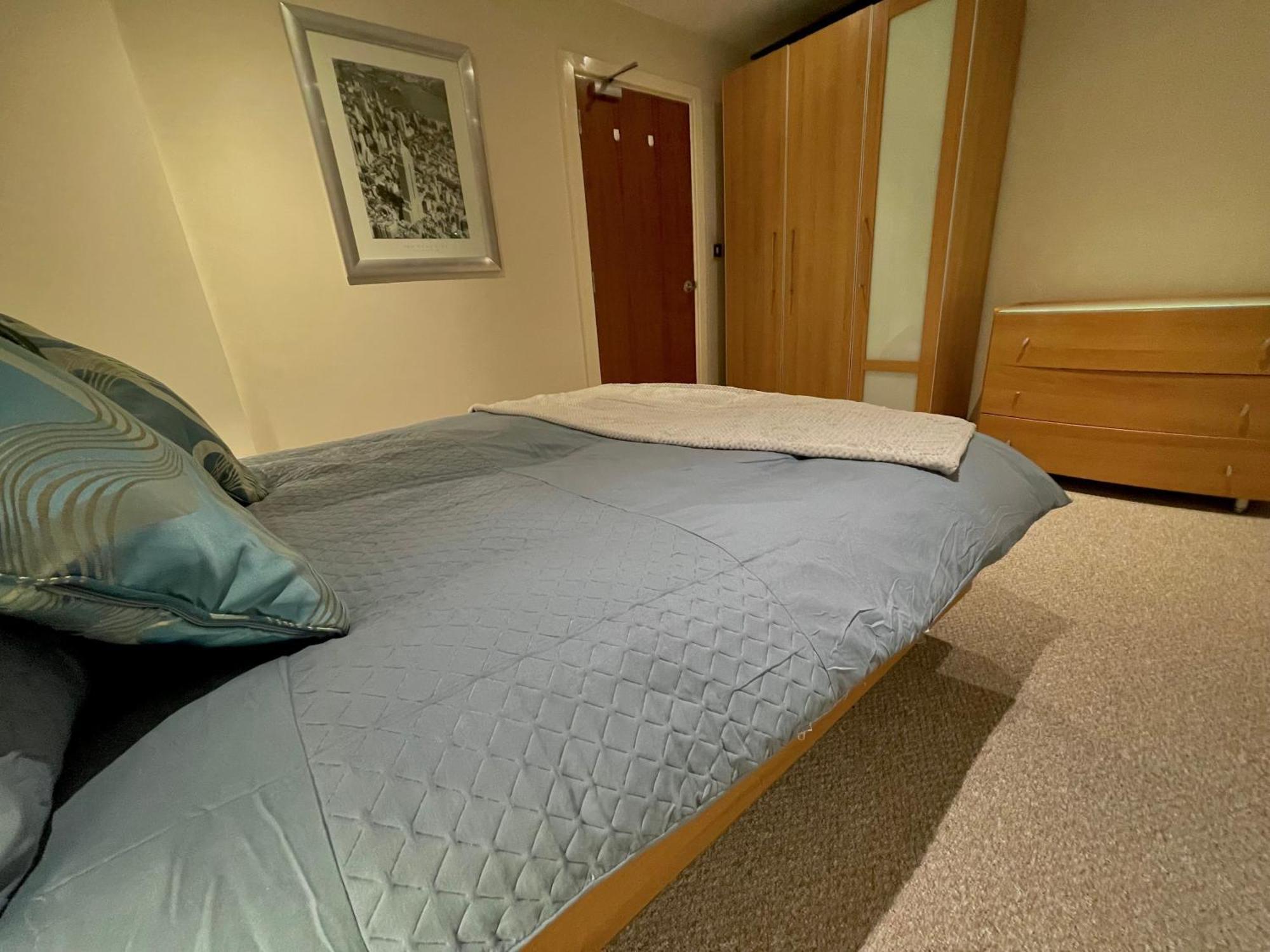 City With 3 Bedrooms Apartment Birmingham